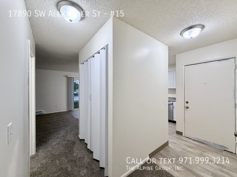 🌿 Freshly Updated Beaverton Home with On-Site Laundry 🧺 property image