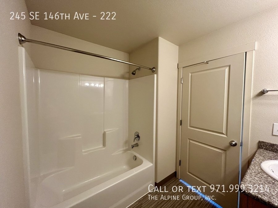 1/2 off FIRST MONTH, Pet friendly, Washer/Dryer Included! property image