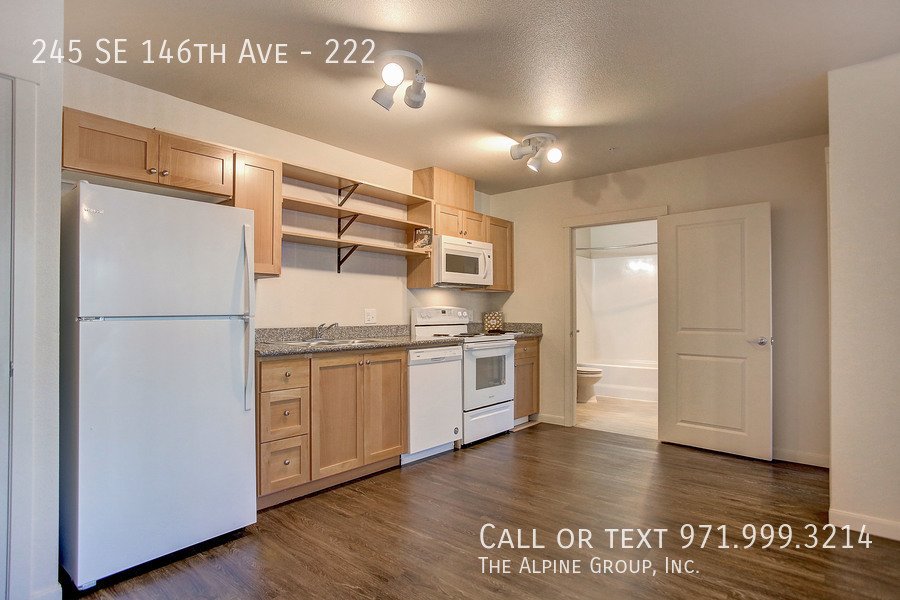 1/2 off FIRST MONTH, Pet friendly, Washer/Dryer Included! property image