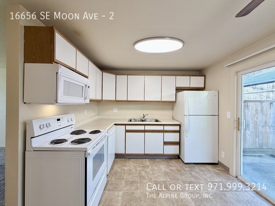 🔑 Move-In Special! Half Off First Month on This Cozy 2BR property image