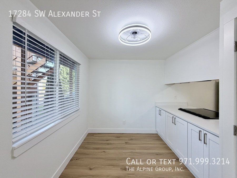 $350 OFF DEPOSIT🌿Stylish Remodel + Fenced Backyard Access property image