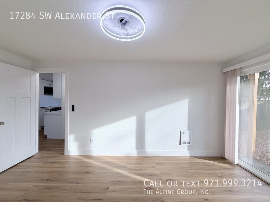 $350 OFF DEPOSIT🌿Stylish Remodel + Fenced Backyard Access property image