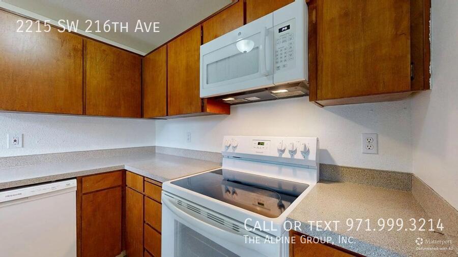 🎉 Move-In Special! ½ Off First Month + Flexible Deposit 💰 property image