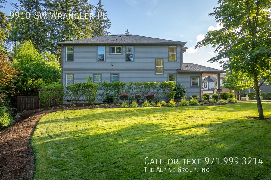 💘 Valentine’s Day Special! 🌼 Beautiful Corner-Lot Home – Bright, Airy & Inviting + Dinner on Us! property image