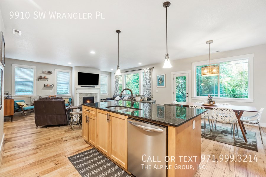 💘 Valentine’s Day Special! 🌼 Beautiful Corner-Lot Home – Bright, Airy & Inviting + Dinner on Us! property image