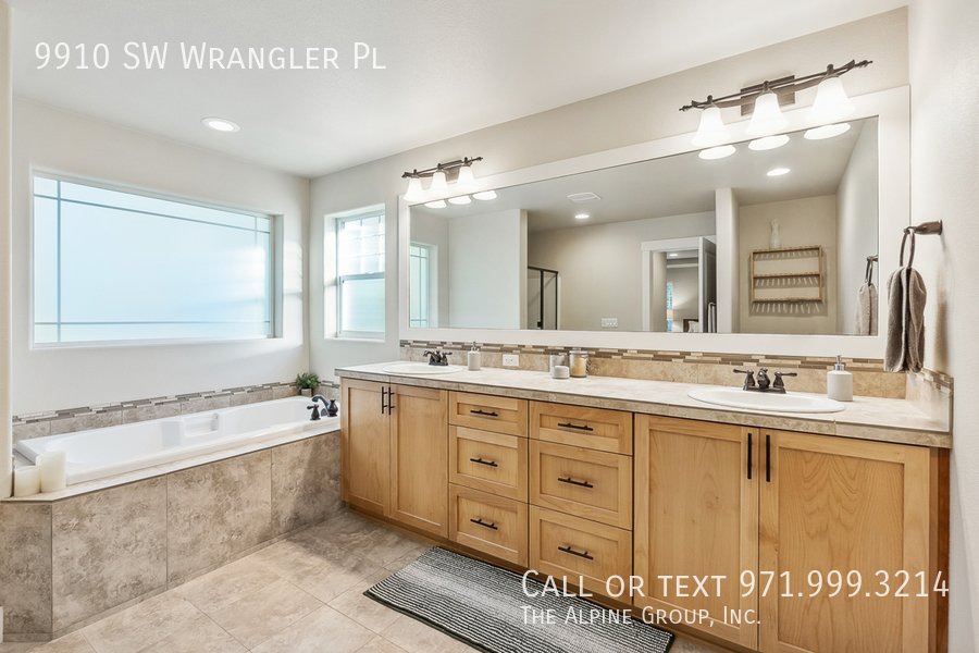 💘 Valentine’s Day Special! 🌼 Beautiful Corner-Lot Home – Bright, Airy & Inviting + Dinner on Us! property image