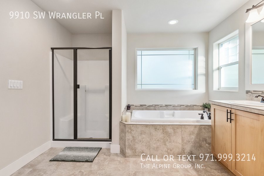 💘 Valentine’s Day Special! 🌼 Beautiful Corner-Lot Home – Bright, Airy & Inviting + Dinner on Us! property image