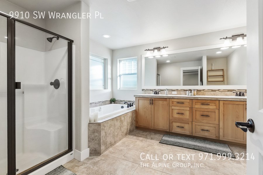 💘 Valentine’s Day Special! 🌼 Beautiful Corner-Lot Home – Bright, Airy & Inviting + Dinner on Us! property image