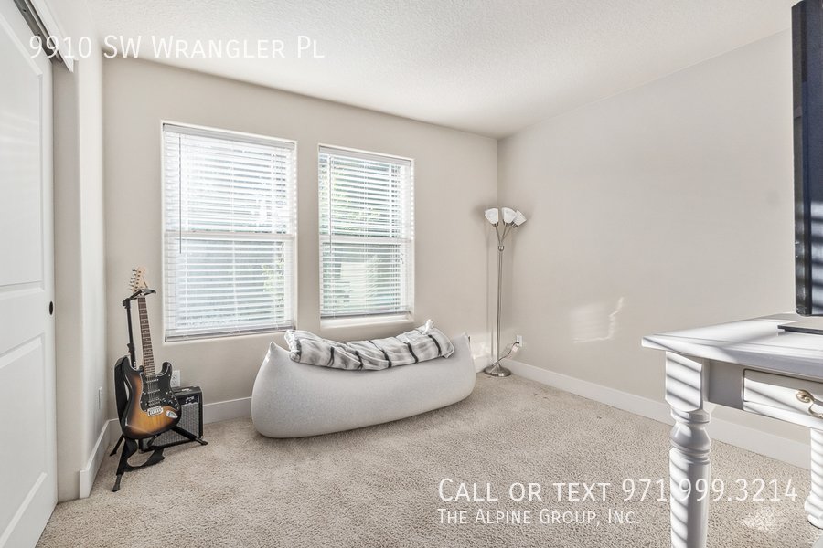 💘 Valentine’s Day Special! 🌼 Beautiful Corner-Lot Home – Bright, Airy & Inviting + Dinner on Us! property image