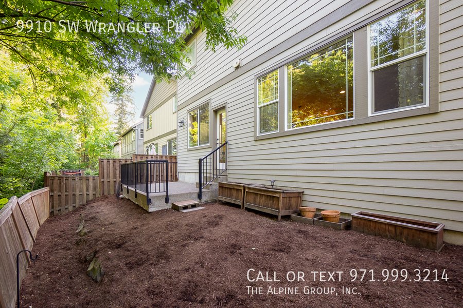 💘 Valentine’s Day Special! 🌼 Beautiful Corner-Lot Home – Bright, Airy & Inviting + Dinner on Us! property image