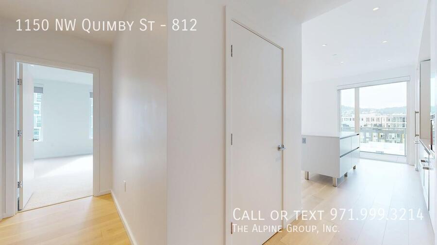 🌆 North Pearl Views Made Sweeter 💝 Valentine’s Day Move-In Special property image