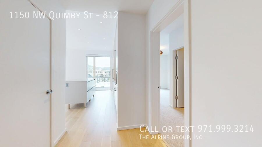 🌆 North Pearl Views Made Sweeter 💝 Valentine’s Day Move-In Special property image