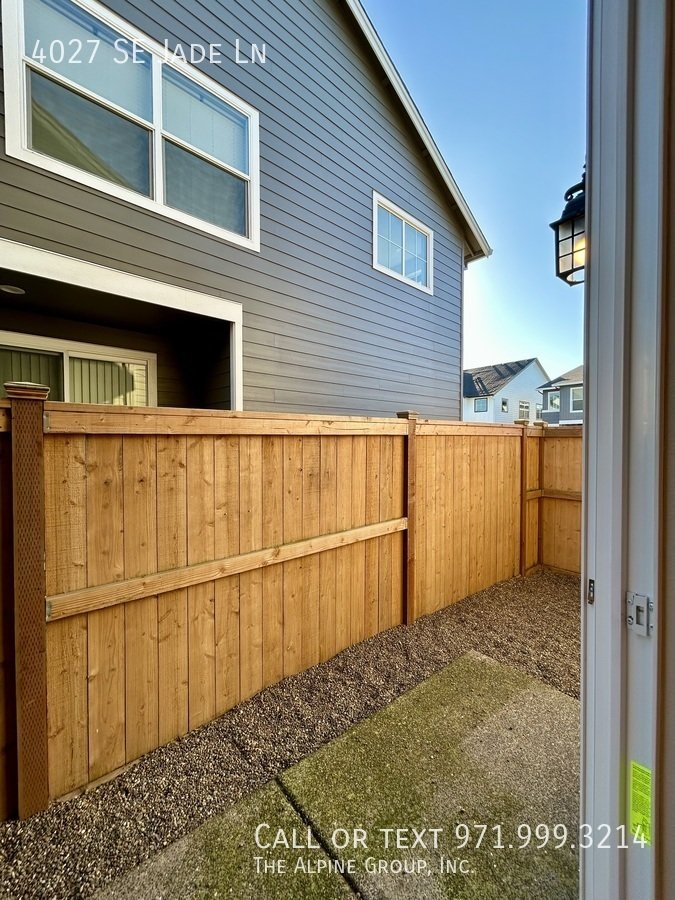 🌹 🛋️ Stylish 2024 Build with Dual Primary Suites | Valentine’s Day Move-In Bonus property image