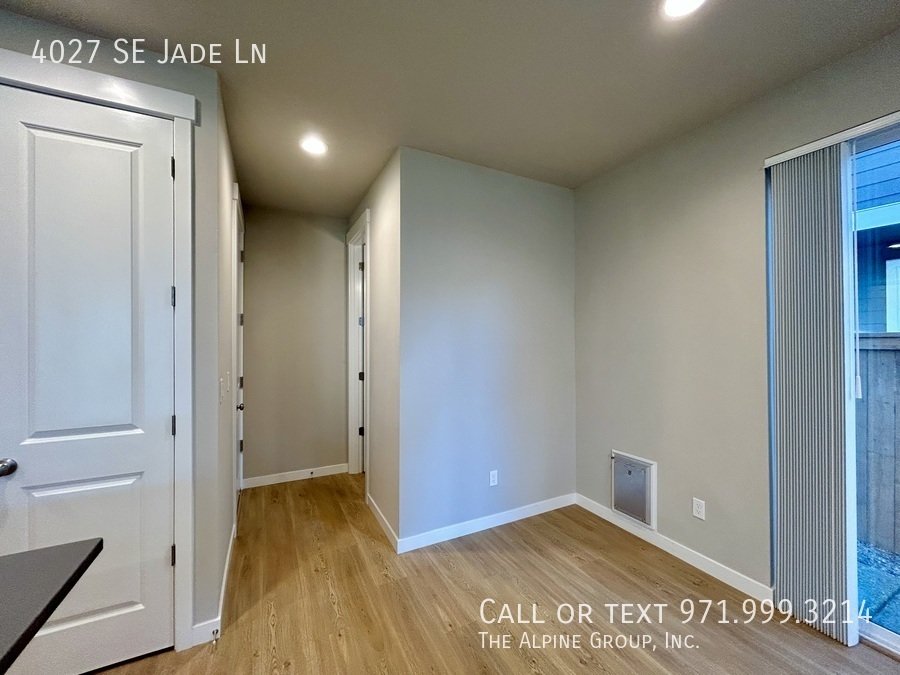 🌹 🛋️ Stylish 2024 Build with Dual Primary Suites | Valentine’s Day Move-In Bonus property image