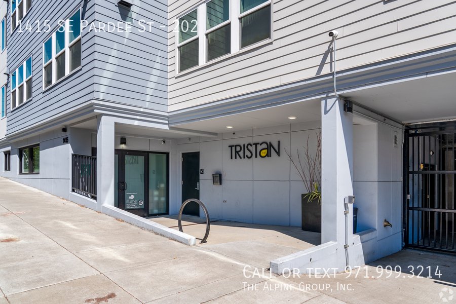 🌿 Modern Tristan 1BR 🌟 Move In by 2/14: Free Rent + Dinner Included! property image