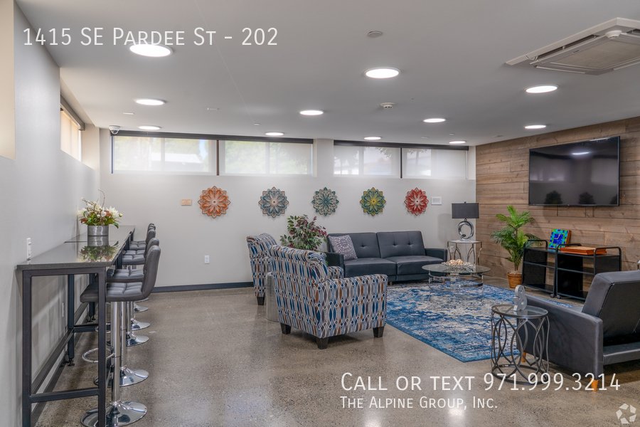 🌿 Modern Tristan 1BR 🌟 Move In by 2/14: Free Rent + Dinner Included! property image