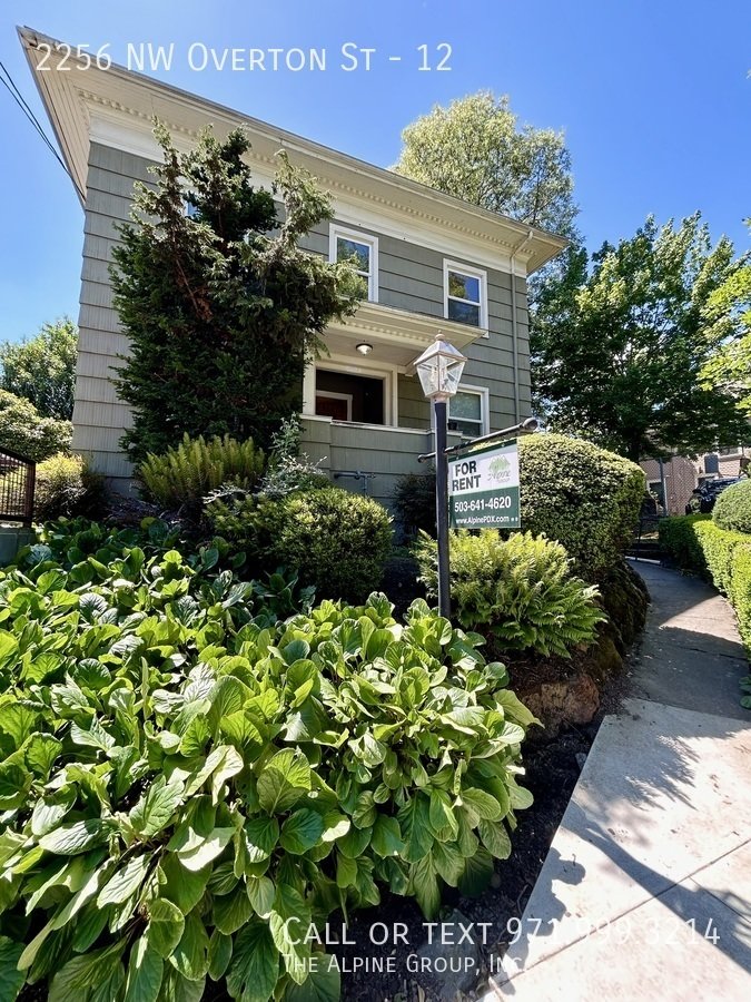 🌹 Studio on NW 23rd | Valentine’s Day Move-In Bonus – Dinner Gift Included property image