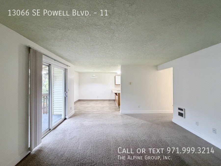 ❤️ Love the Extras! Parking & Garage Specials + $100 Dinner Gift 🍷 property image