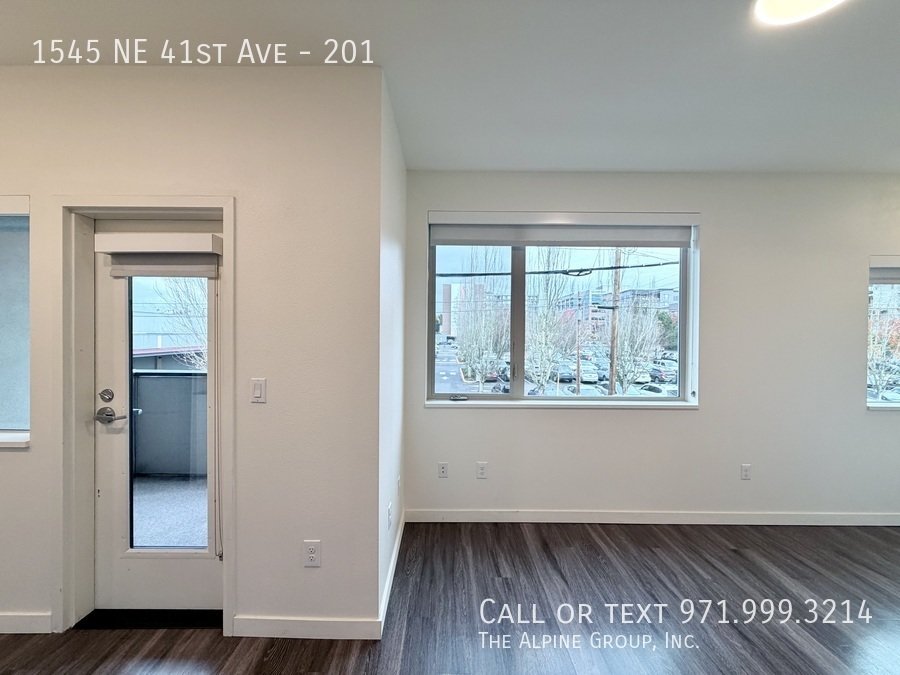 💘 Valentine’s Day Special! 🏡 Luxury Details & Prime Location at 41 Central property image