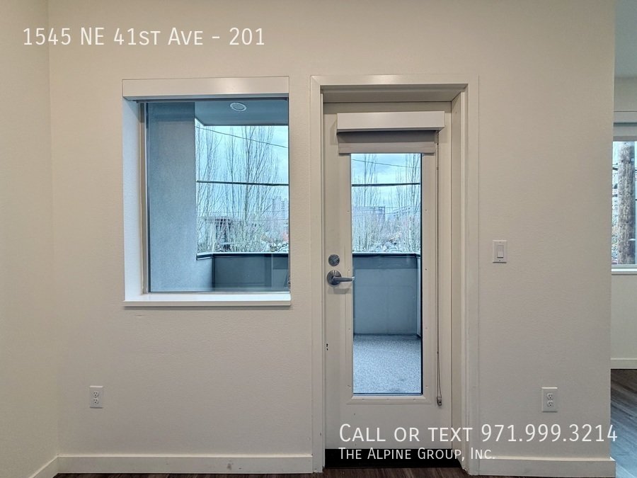 💘 Valentine’s Day Special! 🏡 Luxury Details & Prime Location at 41 Central property image