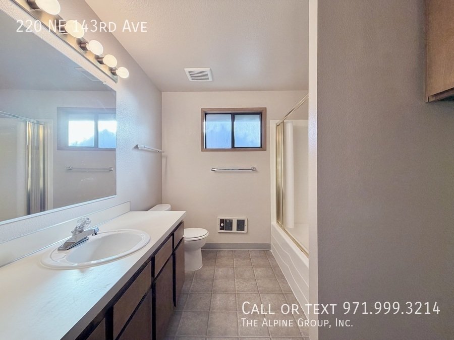 ❤️ Love Where You Live! End-Unit Comfort + $100 Dinner Gift 🍷 property image