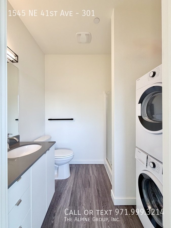 💝 Move-In by 2/14: 🏡 Luxury Details & Prime Location at 41 Central property image