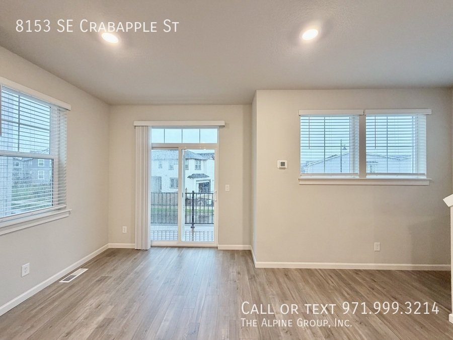 🌹 $250 OFF + Valentine’s Day $100 Dinner Gift! ✨ property image