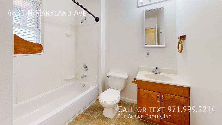 🌹 First Month FREE With 12-Month Lease – One Bedroom in North Portland | Valentine’s Day Bonus property image