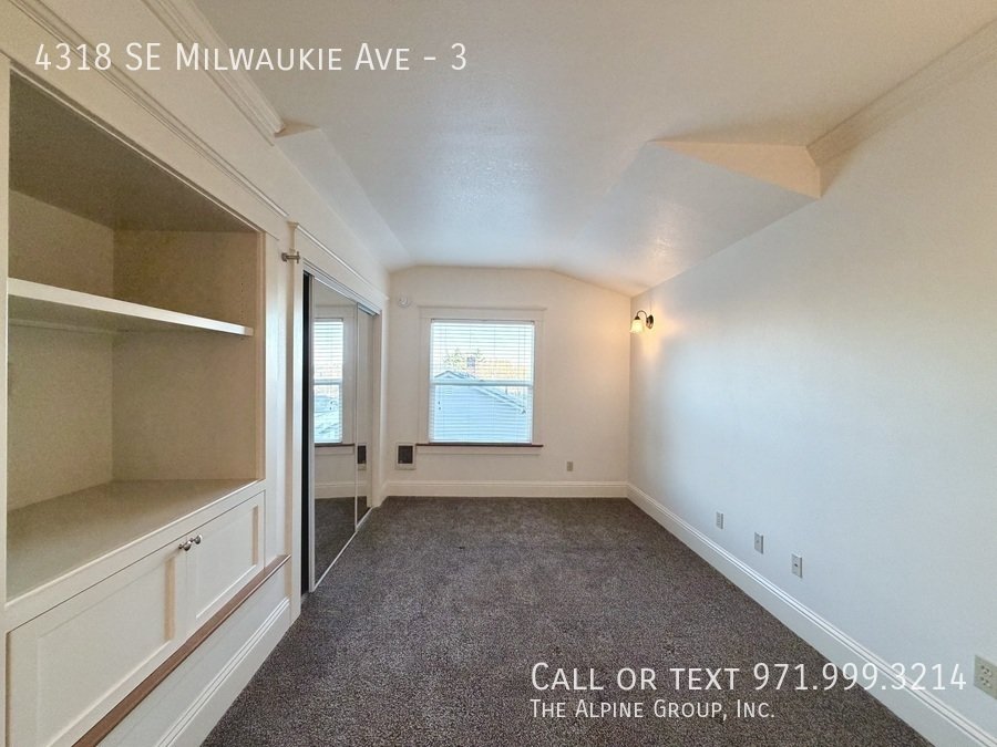 🏡 Cozy Studio 🔥 Built-In Storage | $300 OFF + Dinner On Us 💝 property image