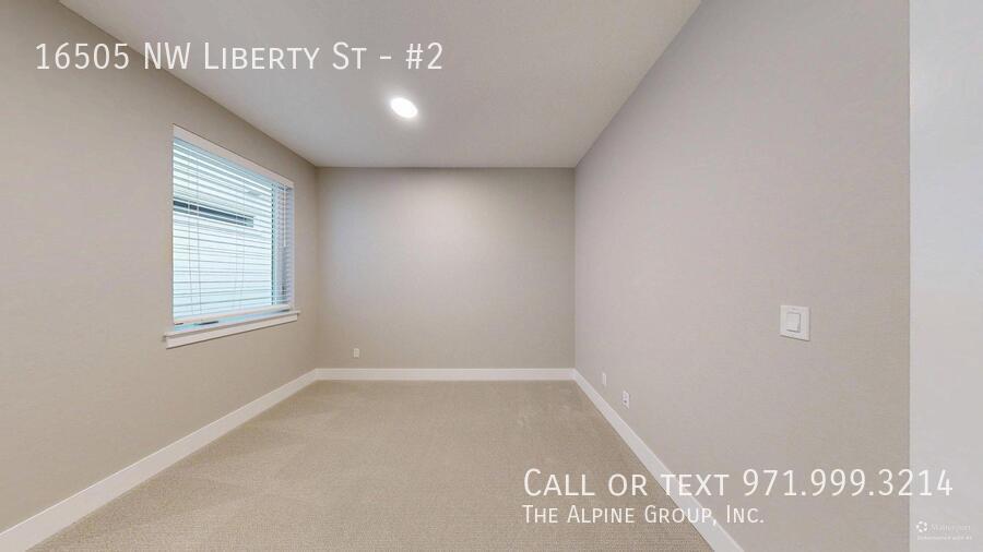 ✨ Brand-New Liberty Duplex – Vaulted Ceilings & Covered Balcony property image