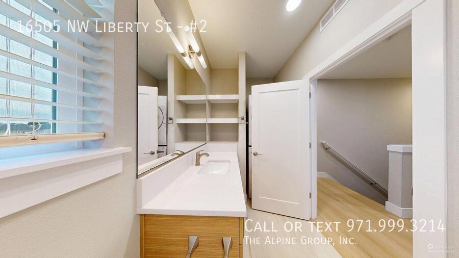 ✨ Brand-New Liberty Duplex – Vaulted Ceilings & Covered Balcony property image