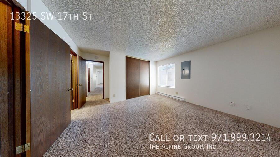 🌟 Quiet Corner Unit with Prime Location property image