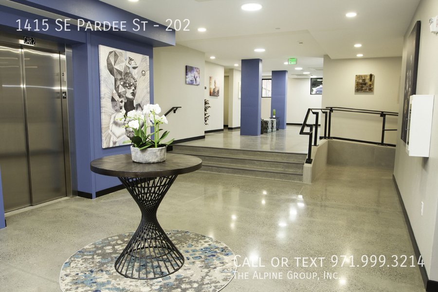 🏠 A Fresh Start — On Us (First + Last FREE!) 🌿 Modern Tristan 1BR property image