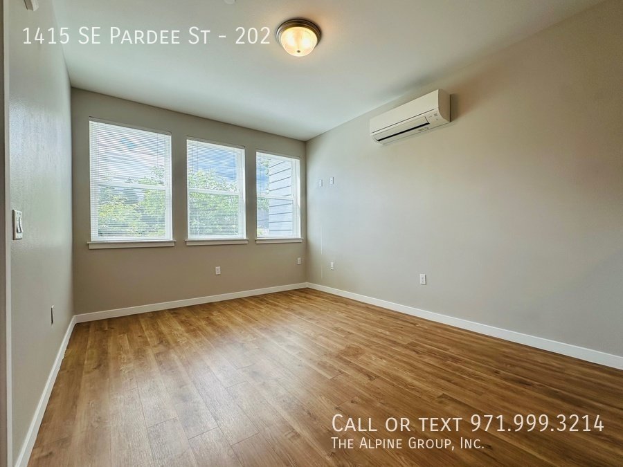 🏠 A Fresh Start — On Us (First + Last FREE!) 🌿 Modern Tristan 1BR property image