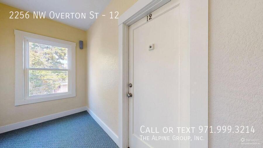 Studio on NW 23rd | 💫 Timeless Charm in a Secure Building property image