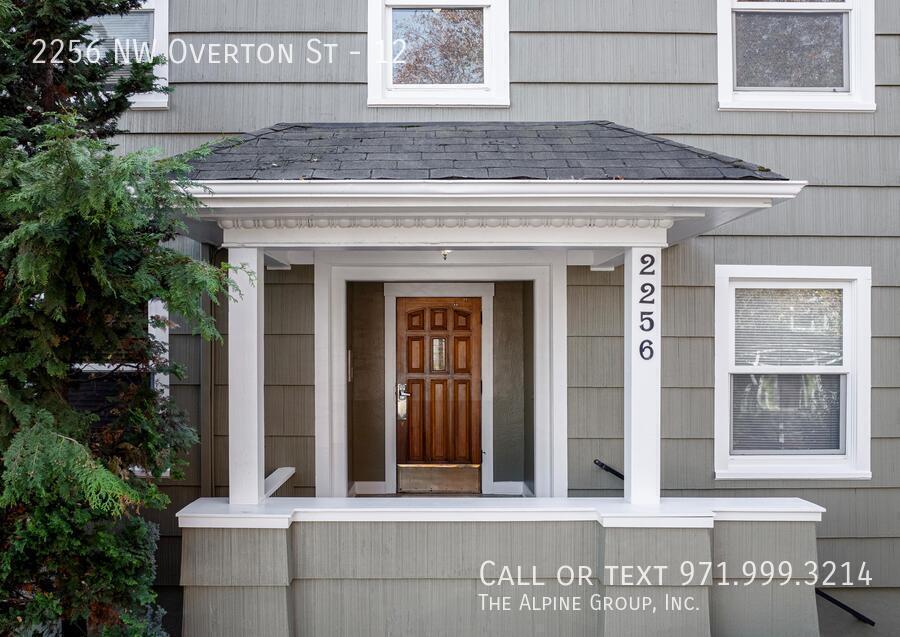 Studio on NW 23rd | 💫 Timeless Charm in a Secure Building property image