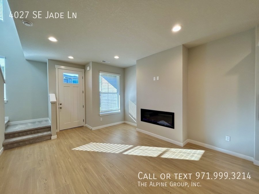 $300 OFF! Move-in by 3.16 |🛋️ Stylish 2024 Build with Dual Primary Suites property image