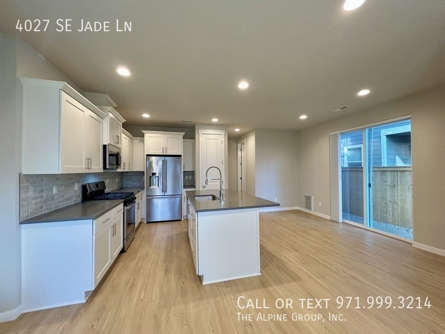 $300 OFF! Move-in by 3.16 |🛋️ Stylish 2024 Build with Dual Primary Suites property image