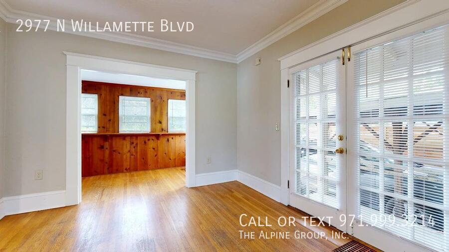 Charming Updated Home with River Views in North Portland 🌿 property image