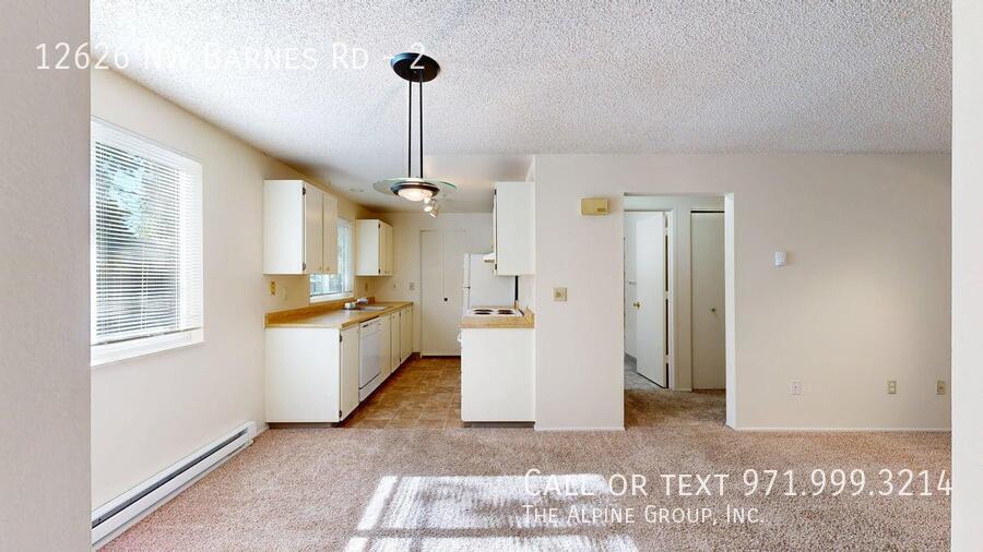 🌿 Westlake Village Condo – Ground‑Floor Living in a Peaceful Community property image