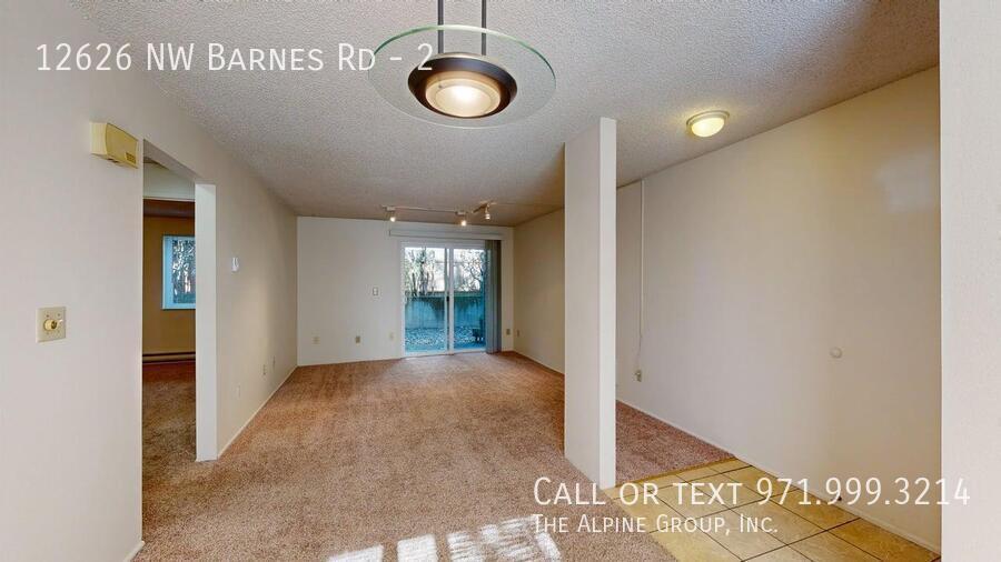 🌿 Westlake Village Condo – Ground‑Floor Living in a Peaceful Community property image