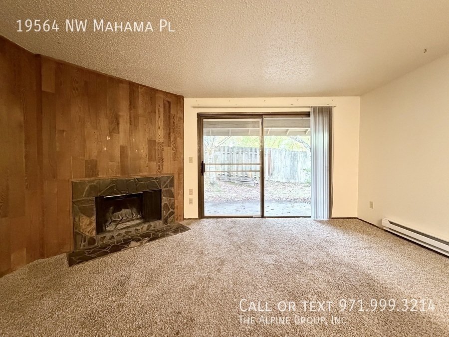 Charming Rock Creek Townhome | 2 Bed / 1.5 Bath | Private Patio + In‑Unit Laundry property image