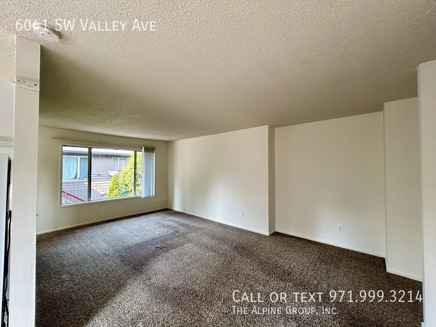 🚗 2BR Apartment with Garage & Great Natural Light property image