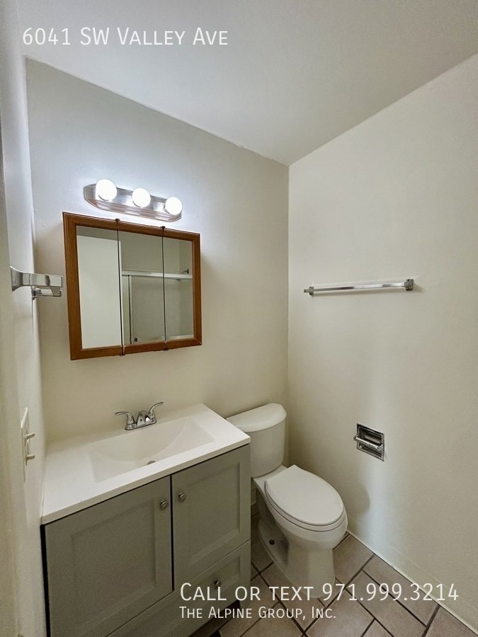 🚗 2BR Apartment with Garage & Great Natural Light property image